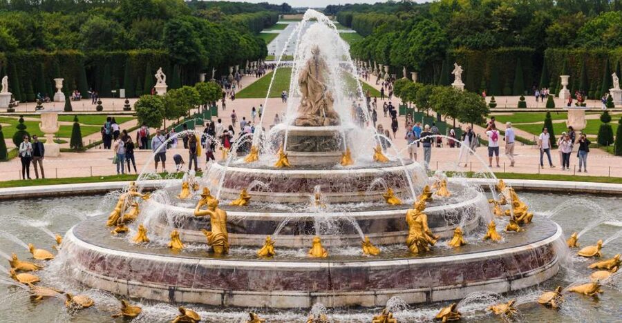 From Paris: Versailles Palace and Gardens Guided Day Trip - Meeting at Saint-Lazare and riding to Versailles