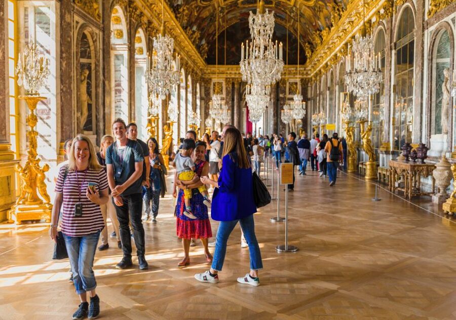 From Paris: Versailles Palace and Gardens Guided Day Trip - Who should book this half-day visit?