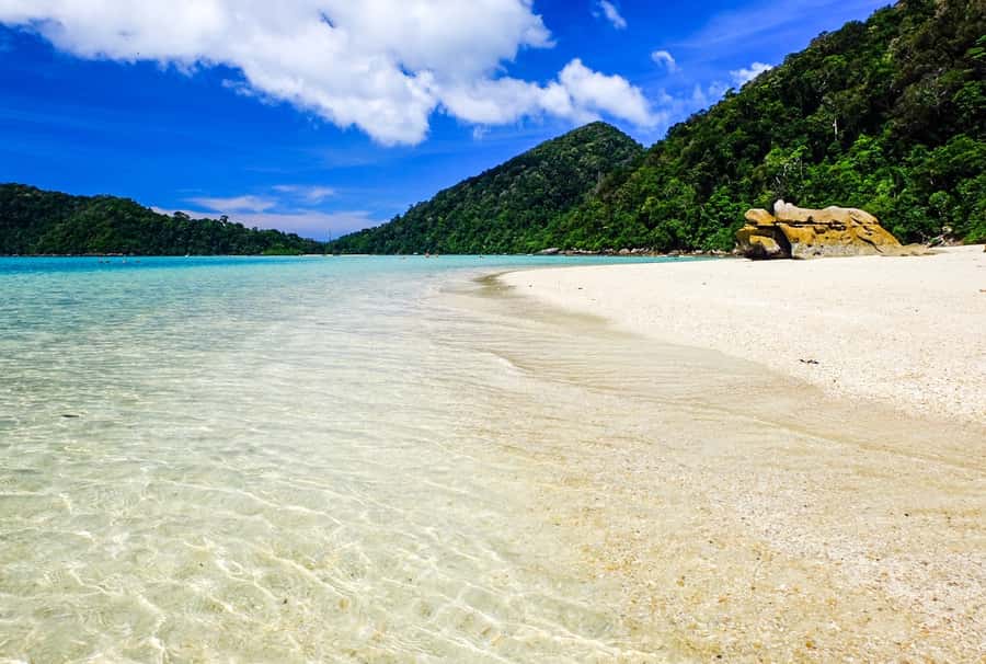 From Phuket/Khaolak: Surin Islands Snorkeling Day Trip - Why Surin works better for a quieter snorkeling day