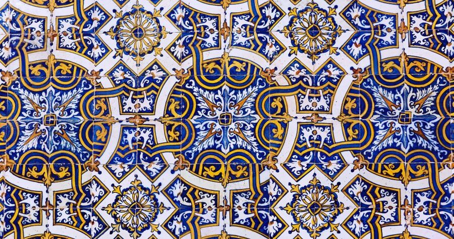 From Porto: Sanctuary of Fatima & Coimbra Private Day Trip - Sé Velha and the old city