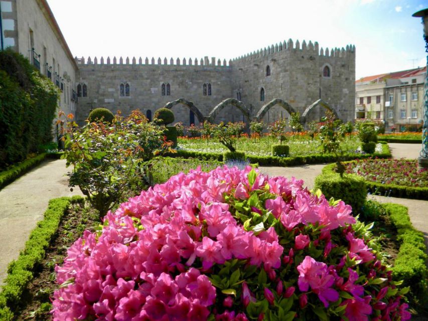 From Porto: Wonders of Braga & Guimaraes Private Day Trip - Bom Jesus and Sameiro on the Hills