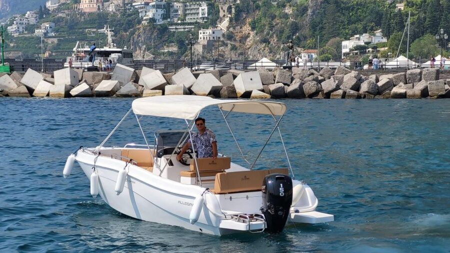 From Positano: Private Day Trip to Capri by Boat w/ Skipper - Meeting your skipper at Positano’s main pier