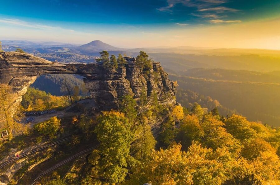 From Prague: Bohemian & Saxon Switzerland Iconic Day Trip - Why this cross-border day works so well