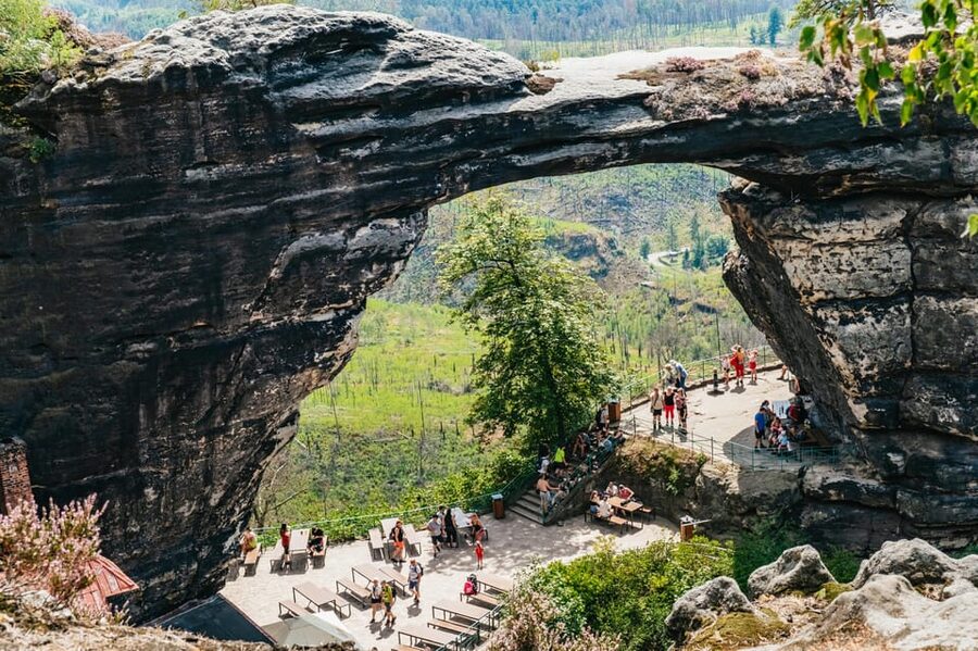 From Prague: Bohemian & Saxon Switzerland Iconic Day Trip - A Czech lunch with a proper break