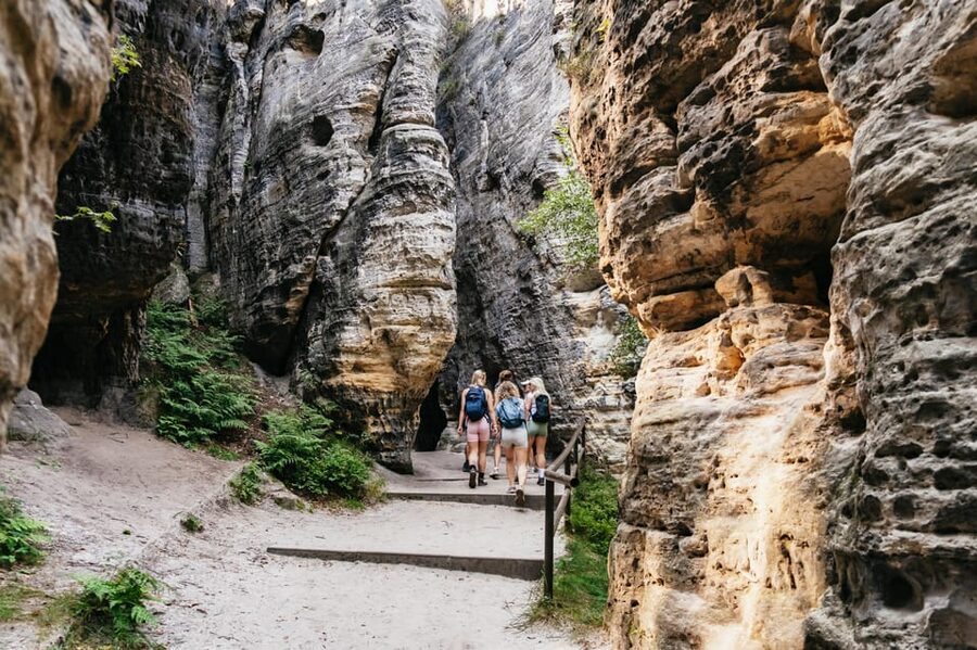 From Prague: Bohemian & Saxon Switzerland Iconic Day Trip - Tisa Rocks and the final walk