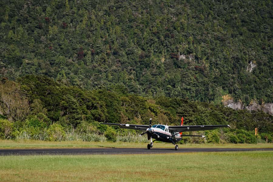 From Queenstown: Milford Sound Full-Day Trip by Plane & Boat - Landing beside Milford Sound