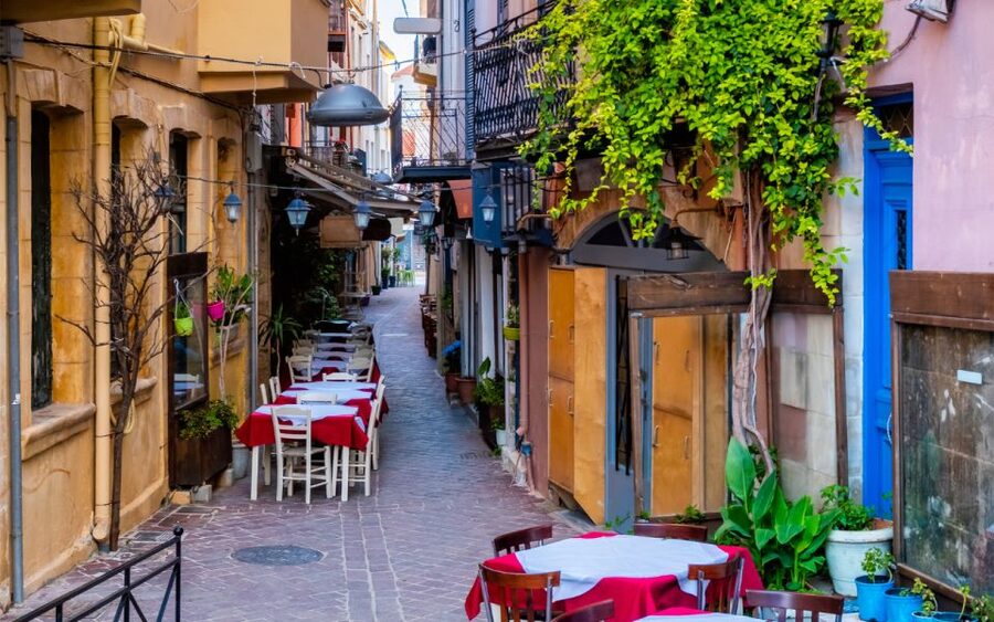 From Rethymno: Chania Town Day Trip with Pick-Up - Old Town lanes, shops, and the Agora