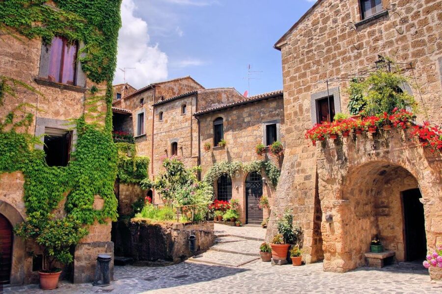 From Rome: Bagnoregio & Orvieto Day Trip with Wines & Lunch - Who should book this Rome day trip?