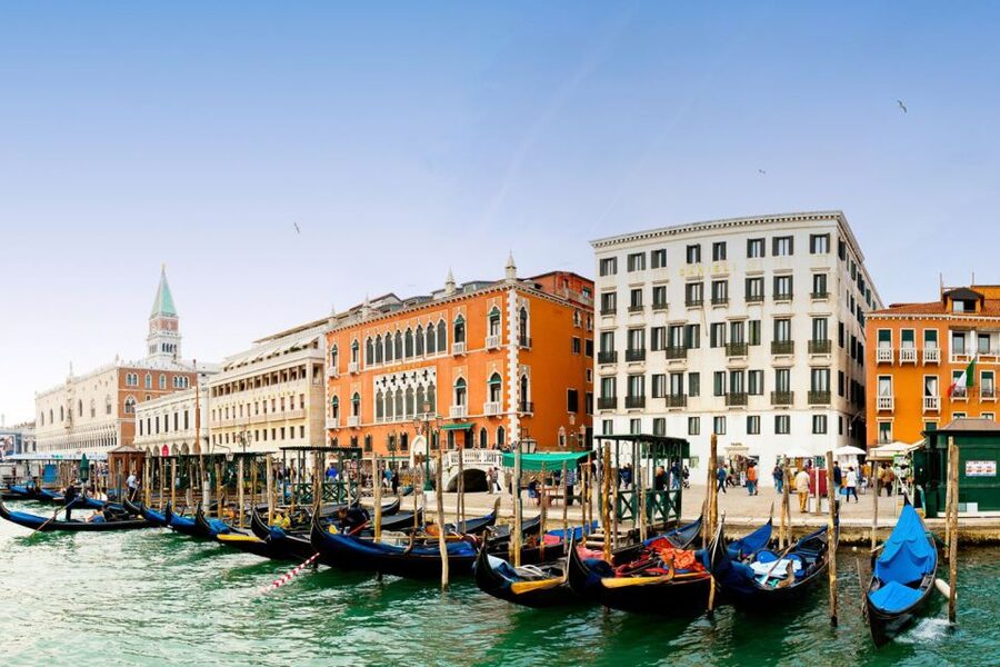 From Rome: Day Trip to Venice by High-Speed Train - St. Mark’s Basilica and the Bridge of Sighs