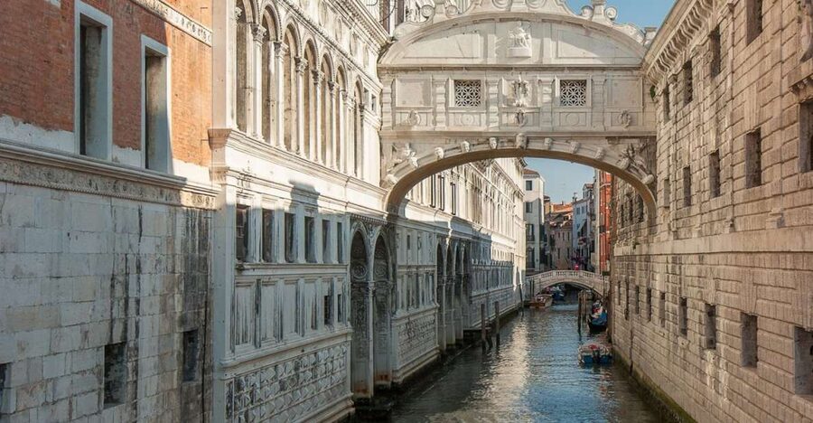 From Rome: Day Trip to Venice by High-Speed Train - 4.75 hours to make Venice your own