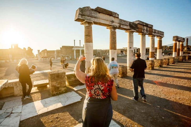 From Rome: Pompeii and Vesuvio Guided Day Trip with Lunch - Riding toward Vesuvius at 1,000 meters