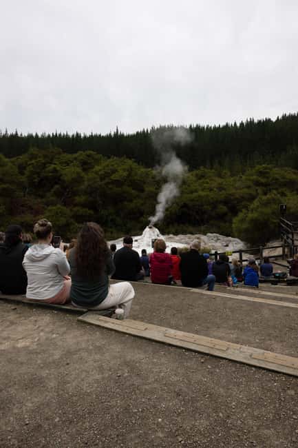 From Rotorua: Taupo Day Trip with Orakei Korako or Waiotapu - Taupo and the lakefront