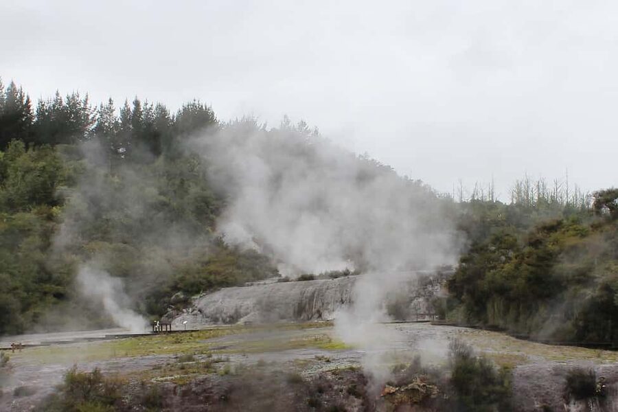 From Rotorua: Taupo Day Trip with Orakei Korako or Waiotapu - Transport, timing, and group size