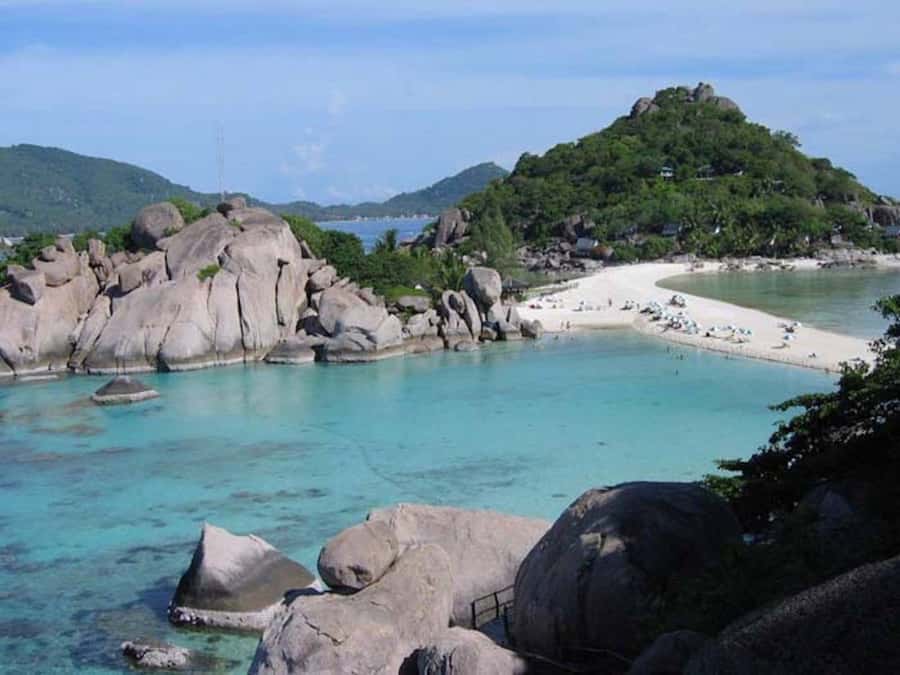From Samui: Ko Tao and Koh Nang Yuan Speedboat Day Trip - The early Samui pickup and pier breakfast