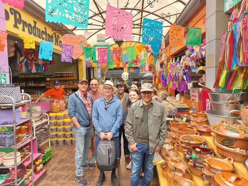 From San Diego: Tijuana Guided Day Trip with Lunch - Crossing into Tijuana on foot