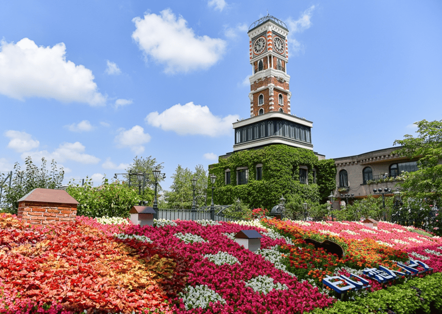 From Sapporo: Hokkaido Highlights Day Trip - The 5.5-meter steam clock is a quick, memorable stop