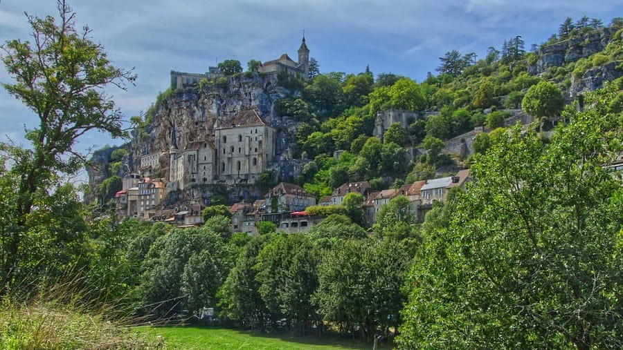 From Sarlat: Rocamadour Village Half-Day Trip - Entering Rocamadour through the medieval village