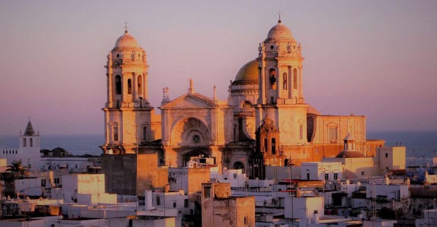 From Seville: Cadiz and Jerez de la Frontera Day Trip - Why Jerez and Cádiz work well together