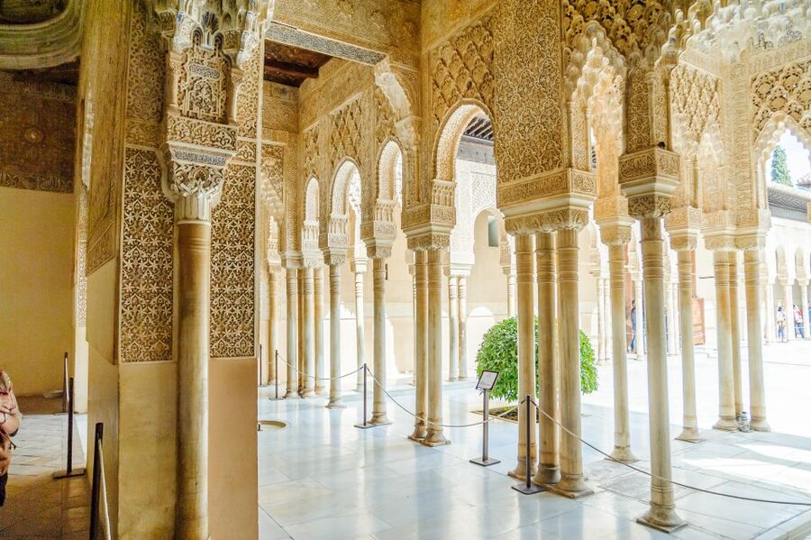From Seville: Granada Day Trip Alhambra and Albaycin - Key points at a glance