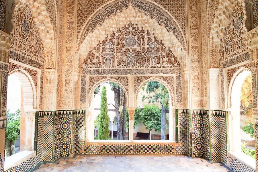 From Seville: Granada Day Trip with Alhambra and Albaicín - Why Granada is worth a 13-hour day from Seville