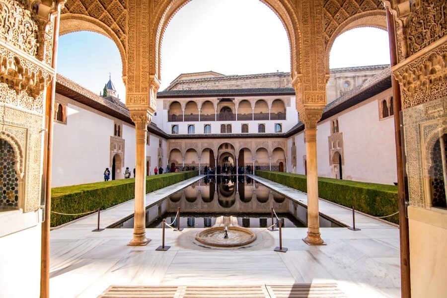 From Seville: Granada Day Trip with Alhambra and Albaicín - The Albaicín, Granada’s old Moorish quarter