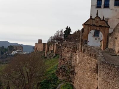 From Seville: Ronda+Setenil de las Bodegas Day Trip