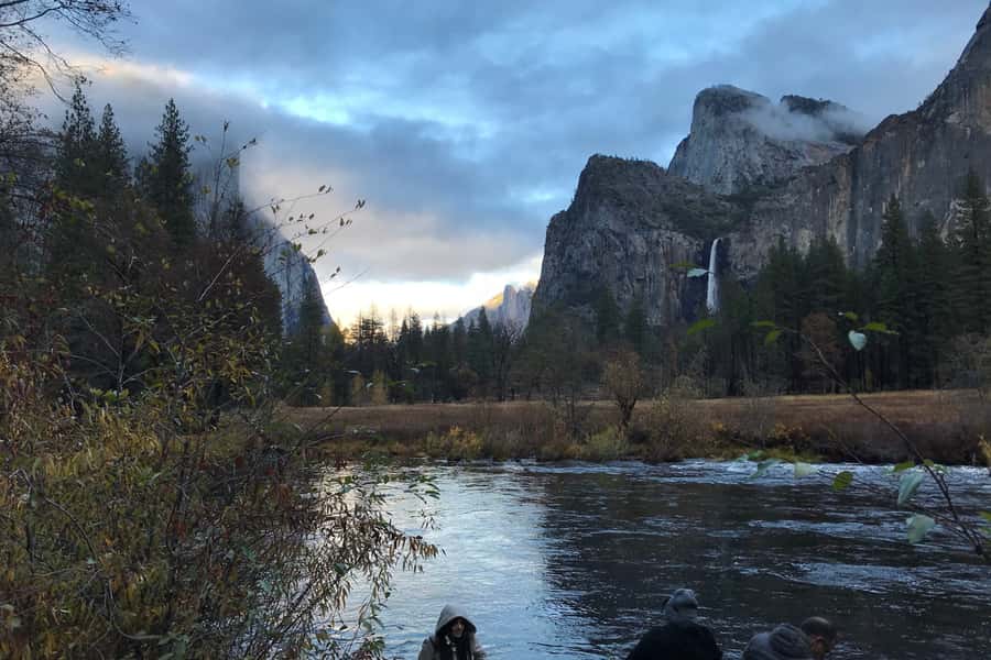 From SF: Yosemite Day Trip with Giant Sequoias Hike & Pickup - The van and small group make the long hours easier