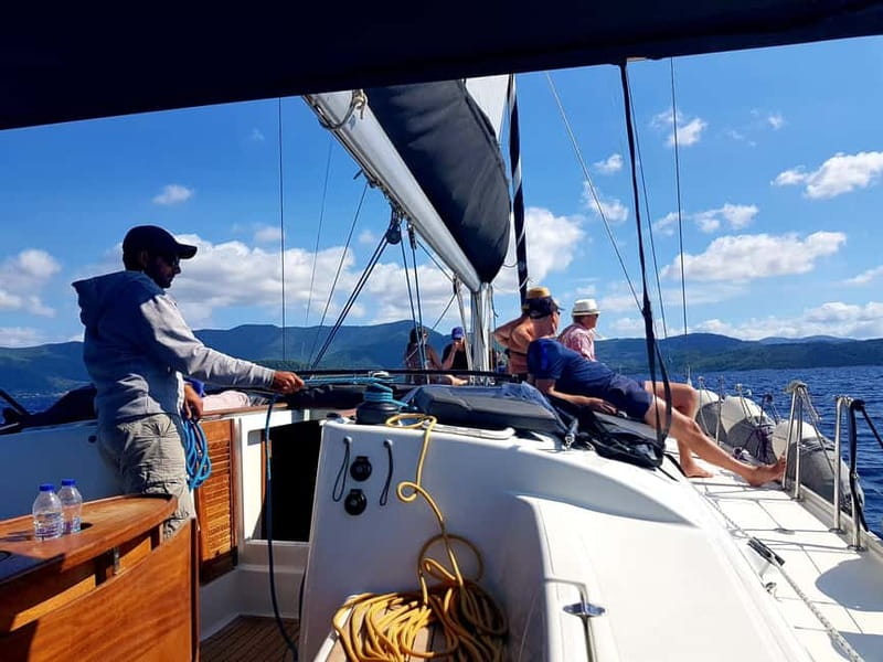 From Skiathos Marina: Yacht Sailing Day Trip with Lunch - Kastani and Hovolo along the Skopelos coast