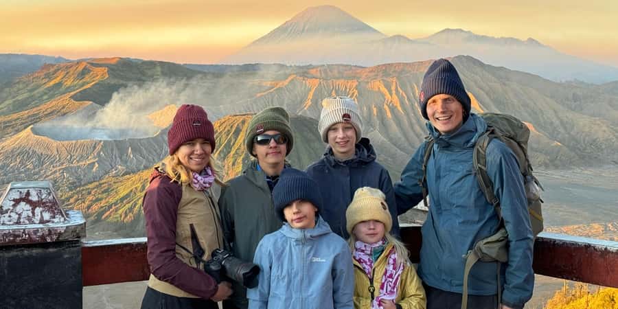 From Surabaya or Malang: Private Mt. Bromo Sunrise Day Trip - The guides make the difference