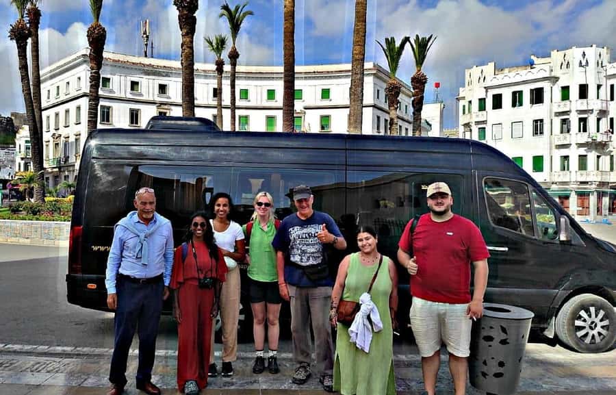 From Tangier: Day Trip to Tetouan with Local Guide - The guide can shape the whole experience