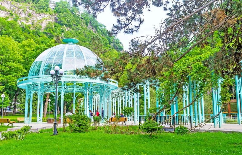 From Tbilisi: Borjomi, Rabath and Vardzia Day Trip - Borjomi: mineral water and a gentle first stop