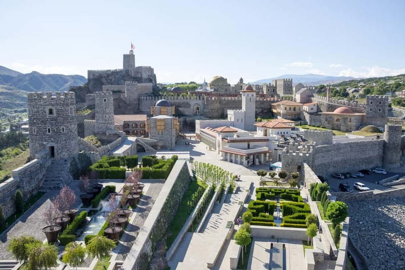 From Tbilisi: Borjomi, Rabath and Vardzia Day Trip - Aspindza: the practical lunch break