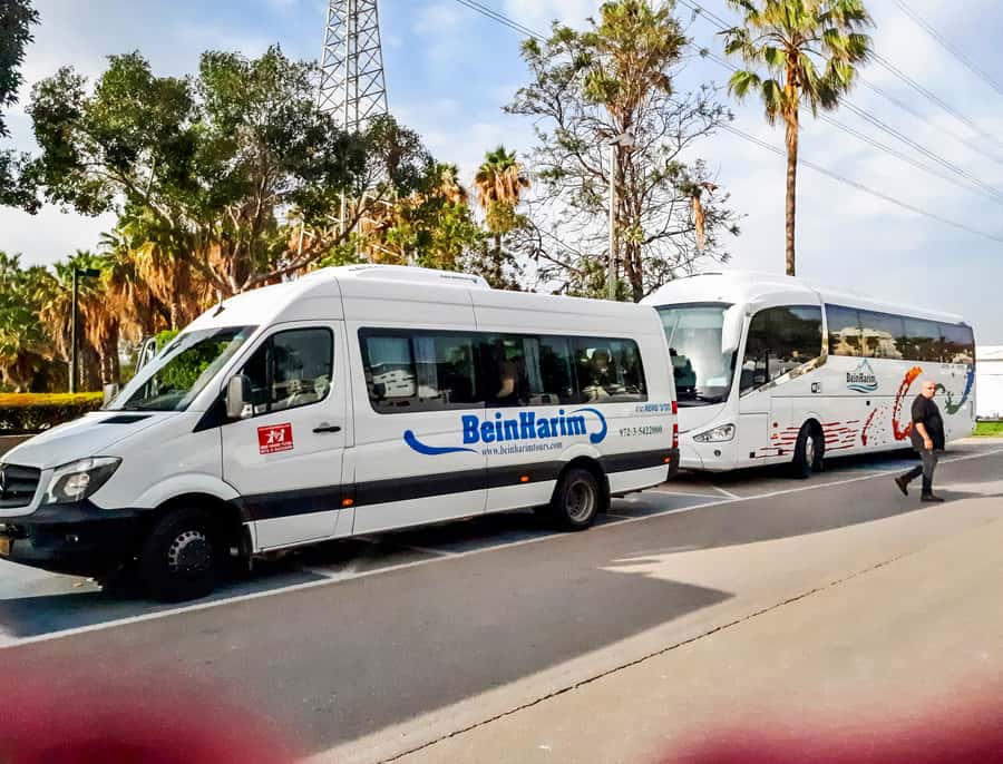 From Tel Aviv: Jerusalem and Bethlehem Guided Day Trip - Crossing to Bethlehem changes the rhythm