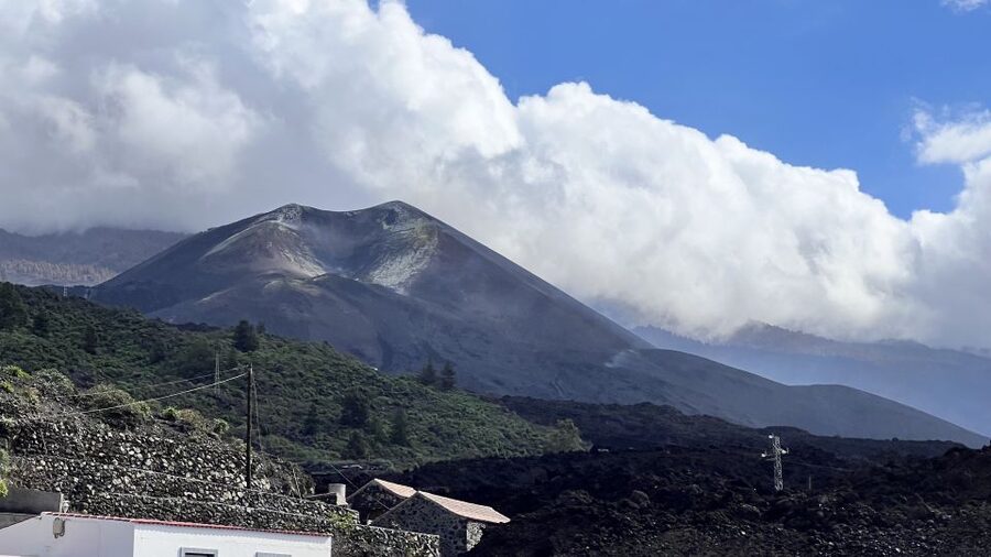 From Tenerife: Day Trip to La Palma Volcanic Landscapes - Who should book this excursion?