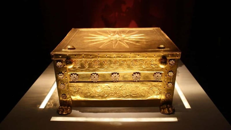 From Thessaloniki: Aigai Royal Tombs & Pella Museum Day Trip - Inside the Royal Tombs of Aigai