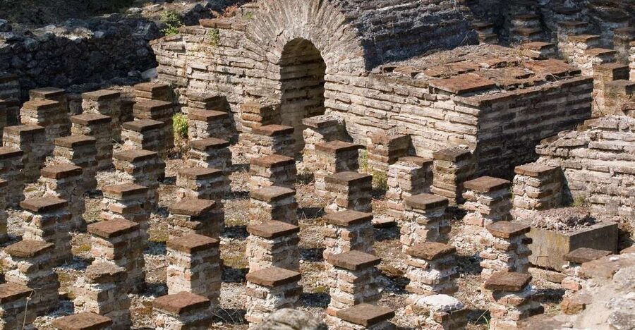 From Thessaloniki:Day Trip to Dion, Litochoro &Mount Olympus - Litochoro gives the day a human scale
