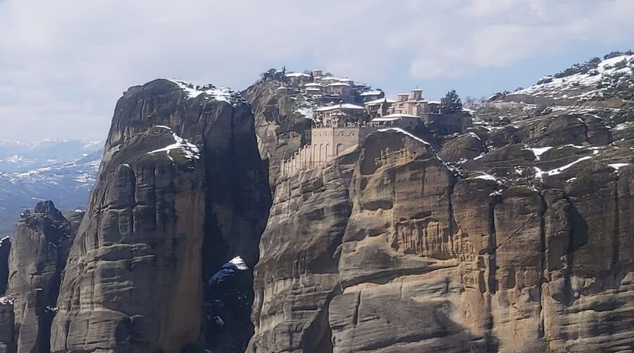 From Thessaloniki: Private Day Trip to Meteora with Transfer - What the $477 price really means