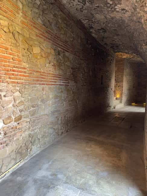 From Tirana: Durres & Kruja History and Local Food Day Trip - Who will get the most from this tour?