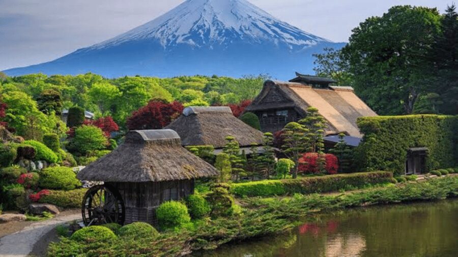 From Tokyo: Mount Fuji And Hakone Private Full Day Trip - Lake Kawaguchi: the best place to slow down