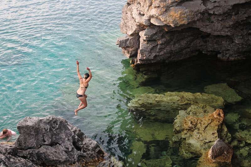 From Toronto: Bruce Peninsula National Park Guided Day Trip - Indian Head Cove and the first big payoff