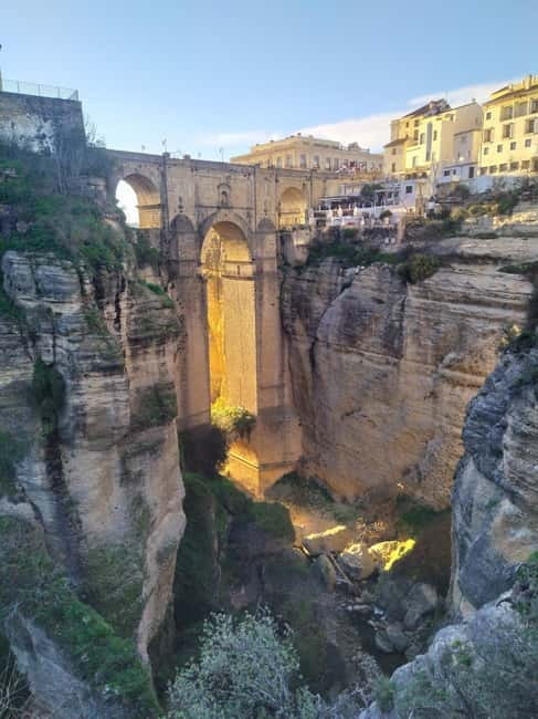 From Torremolinos: Ronda + Setenil de las Bodegas Day Trip - A closer look at the Ronda walking route