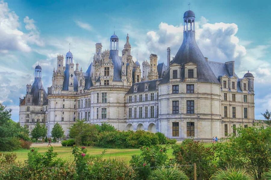 From Tours/Amboise: Chenonceau & Chambord Chateaux Day Trip - Morning pickup from Tours or Amboise