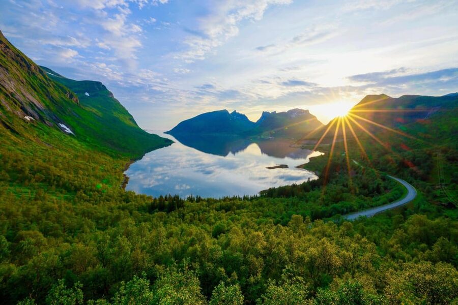 From Tromsø:（Chinese）Senja Day Trip - Mefjordvær and the western fjord country