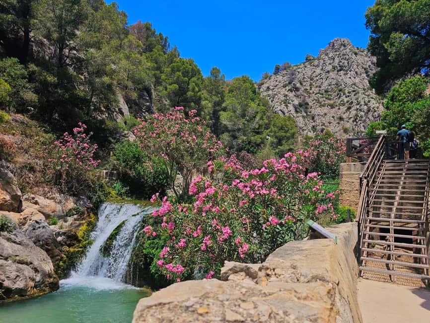 From Valencia: Guadalest, Altea & Algar Waterfalls Day Trip - Why this three-stop route works