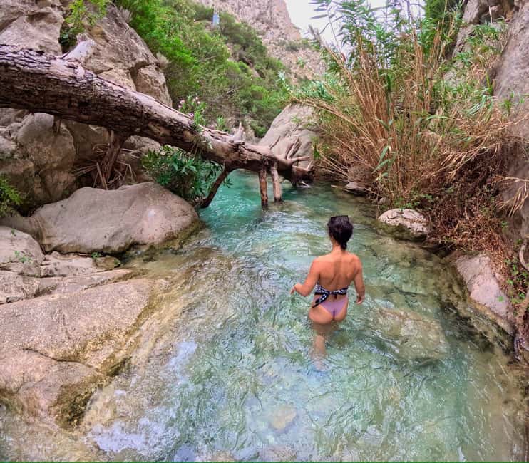 From Valencia: Guadalest, Altea & Algar Waterfalls Day Trip - Altea: white streets, sea views, and the blue domes