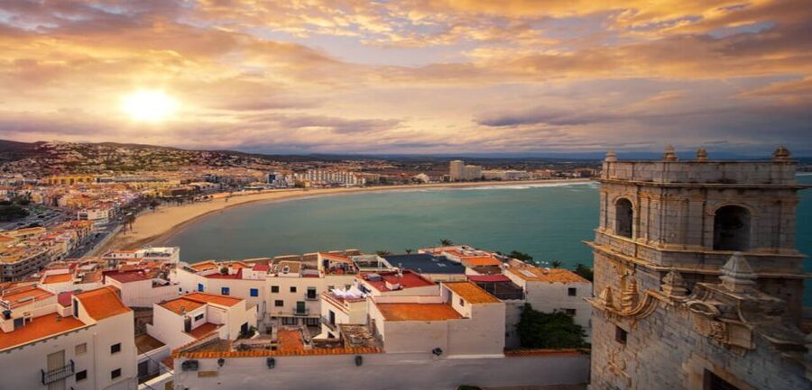 From Valencia: Morella & Peñíscola Day Trip Transfer + Lunch - A Morellan lunch, with time to browse