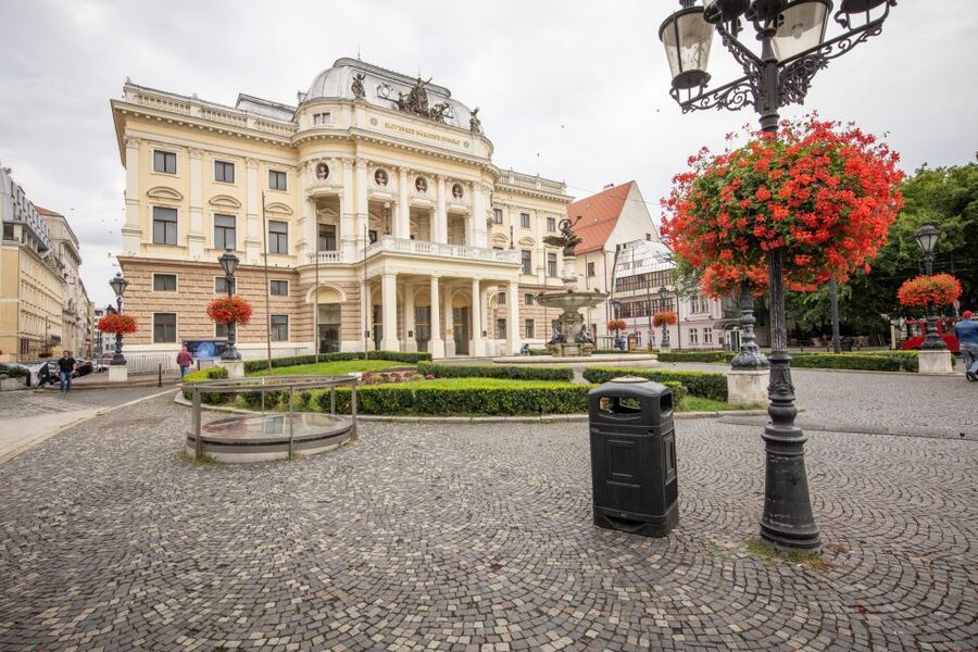 From Vienna: Bratislava Day Trip - Your free afternoon in Bratislava