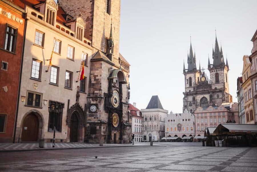 From Vienna: Day Trip to Prague and Brno with Transfer - Should you book it?