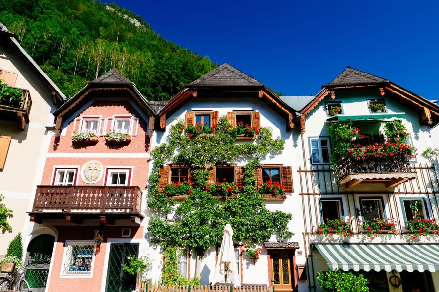 From Vienna: Full Day Trip to Hallstatt and Salzkammergut - Weather, seasons, and what to pack