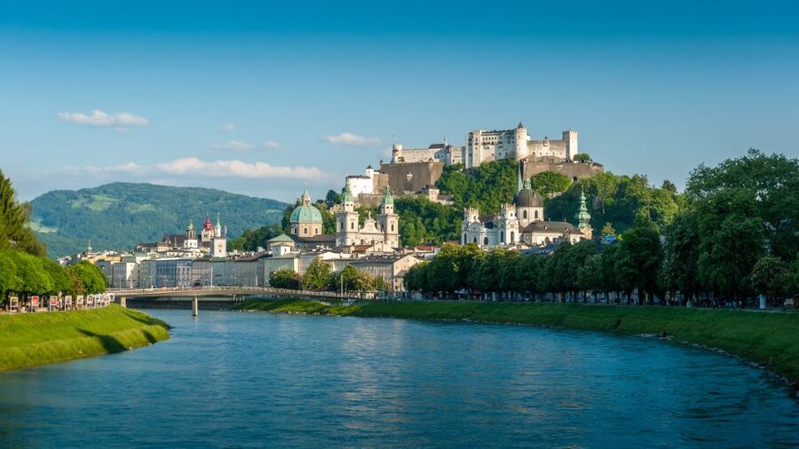 From Vienna: Guided Day Trip to Salzburg - Mondsee and the Salzkammergut scenery